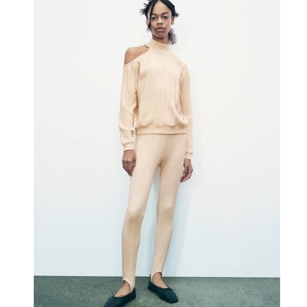 Zara Cut Out Sweatshirt in Cream, Size Small
